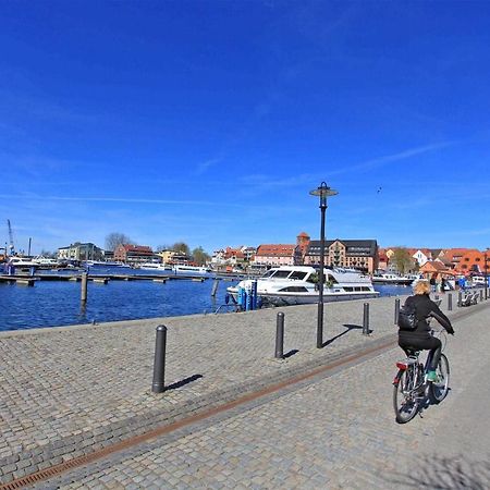 Ferienwohnungen Waren See 9230 Buitenkant foto